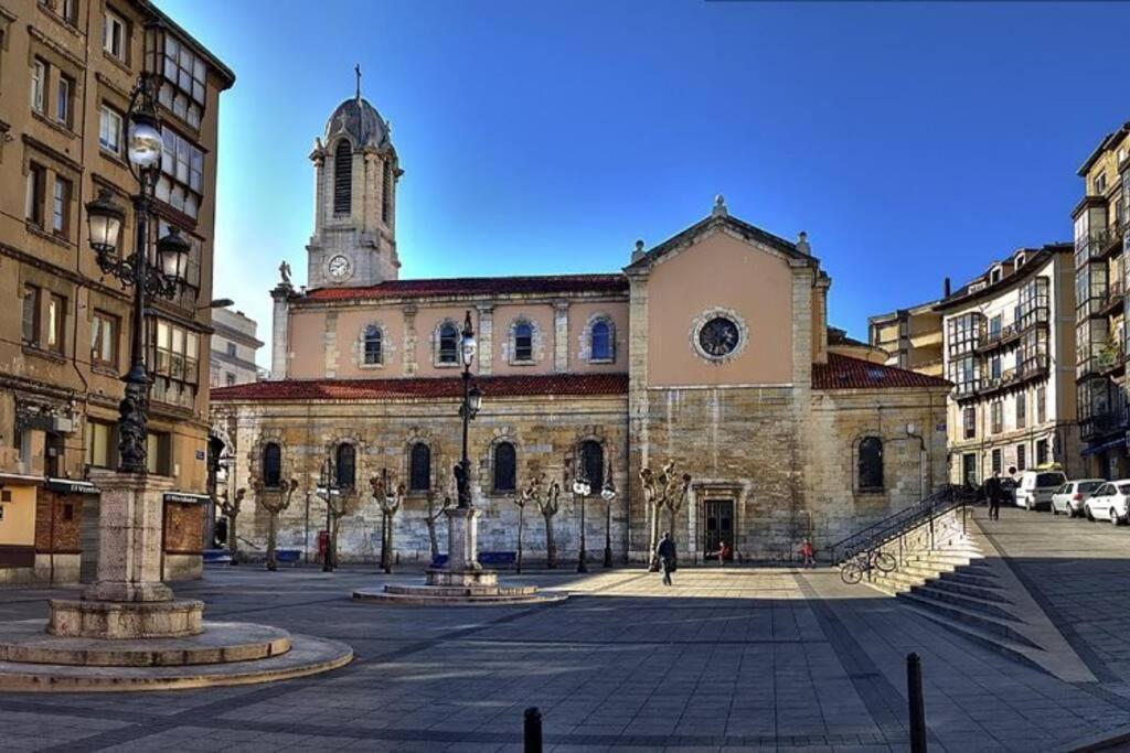Apto. Central - Newly Refurbished! سانتاندر المظهر الخارجي الصورة